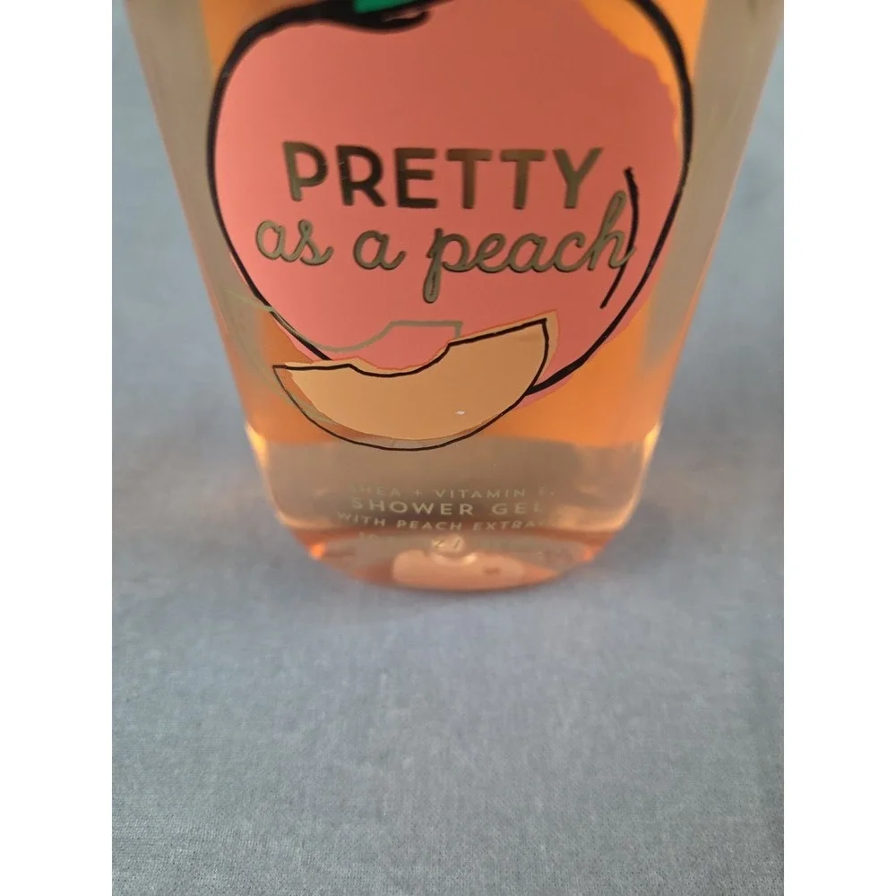 Bath & Body Works Pretty As A Peach‎ Shower Gel-10oz  Body Wash Vitamin E